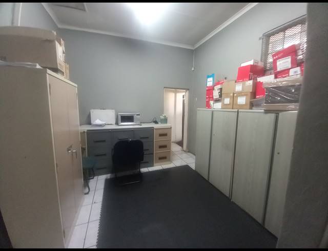 991M² BUSINESS FOR SALE IN BRAKPAN CENTRAL